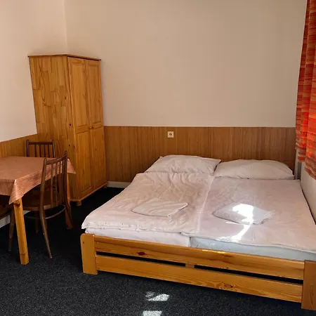 Churanov Stadion Hostel *