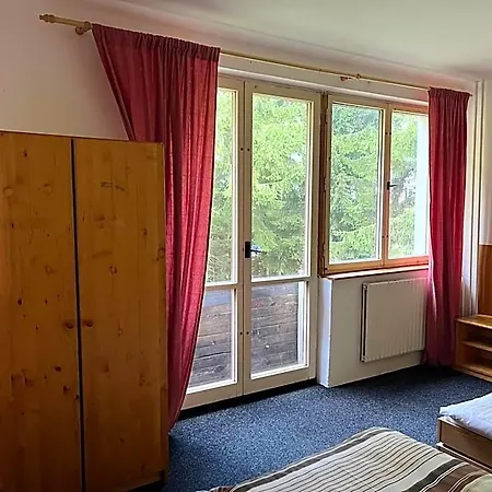 Hostel Churanov Stadion