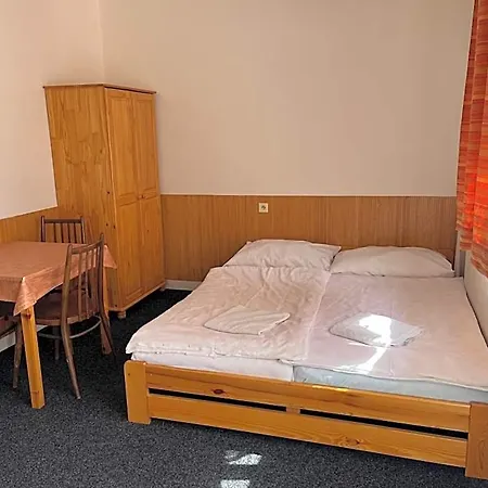 Hostel Churanov Stadion